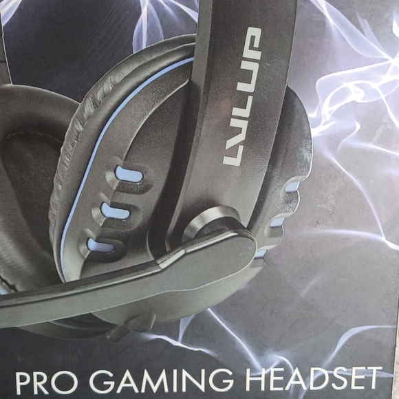 LVLUP Pro Gaming Headset with Foldable Mic PS4, PS4 Pro, Xbox One & PC - Picture 3 of 7